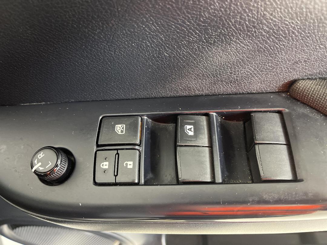 Photo '23' of Toyota Hilux