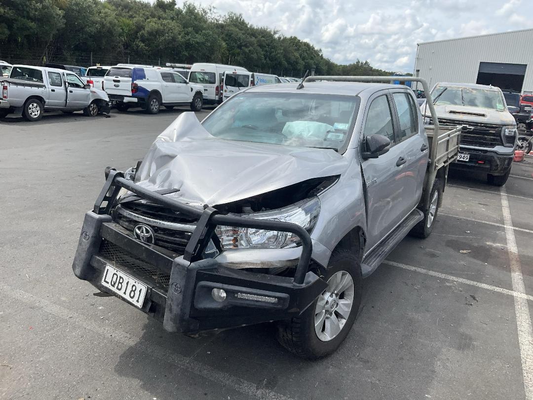 Photo '6' of Toyota Hilux SR TD DC/CC