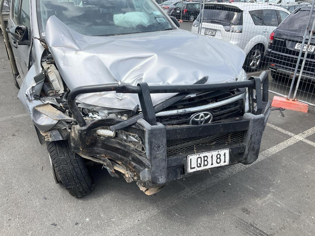 Photo '5' of Toyota Hilux SR TD DC/CC