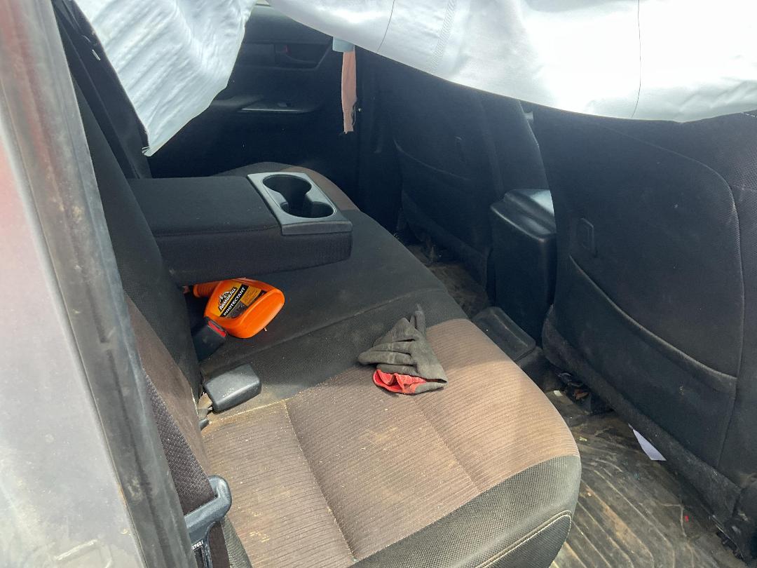 Photo '20' of Toyota Hilux SR TD DC/CC