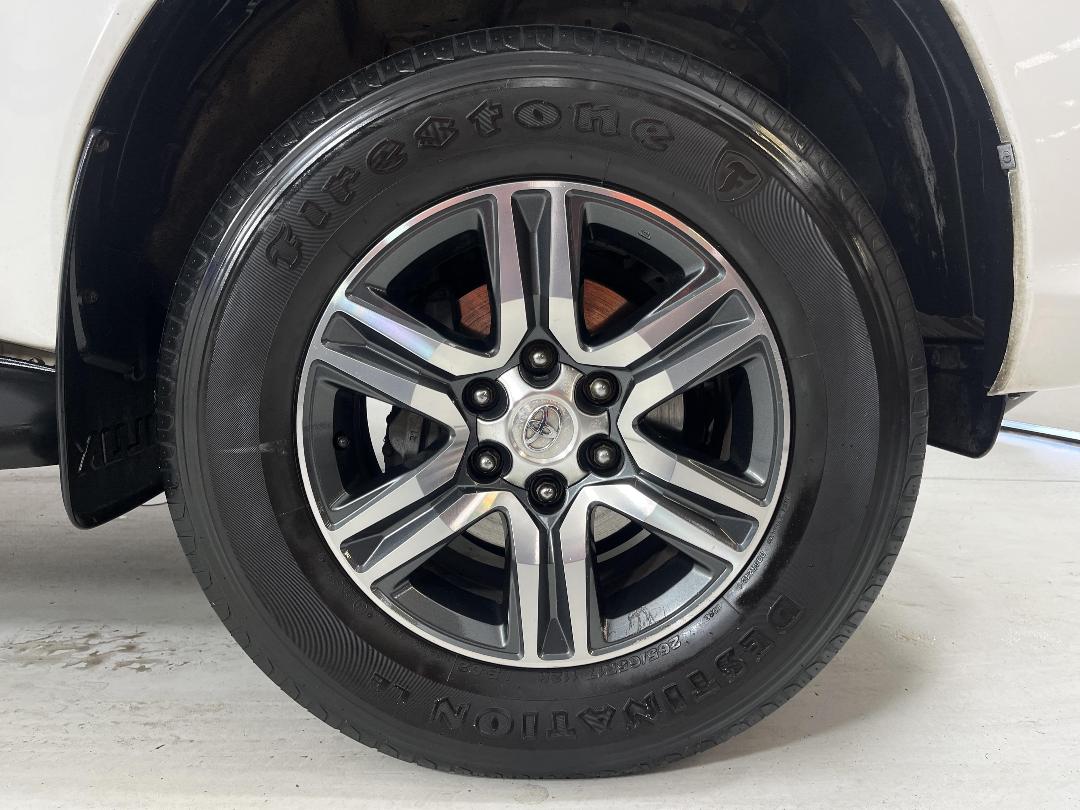 Photo '9' of Toyota Hilux Photo '9' of Toyota Hilux