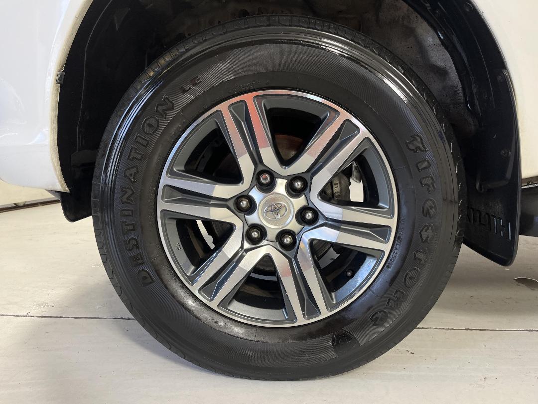 Photo '10' of Toyota Hilux Photo '10' of Toyota Hilux