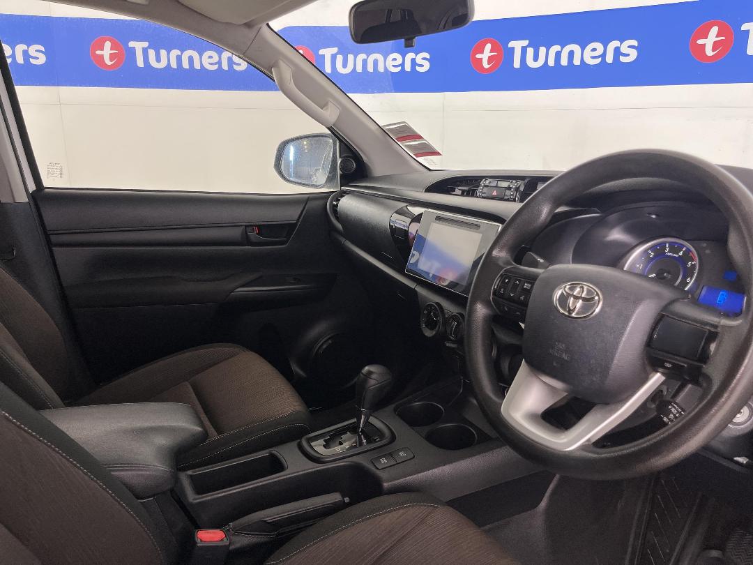 Photo '16' of Toyota Hilux Photo '16' of Toyota Hilux