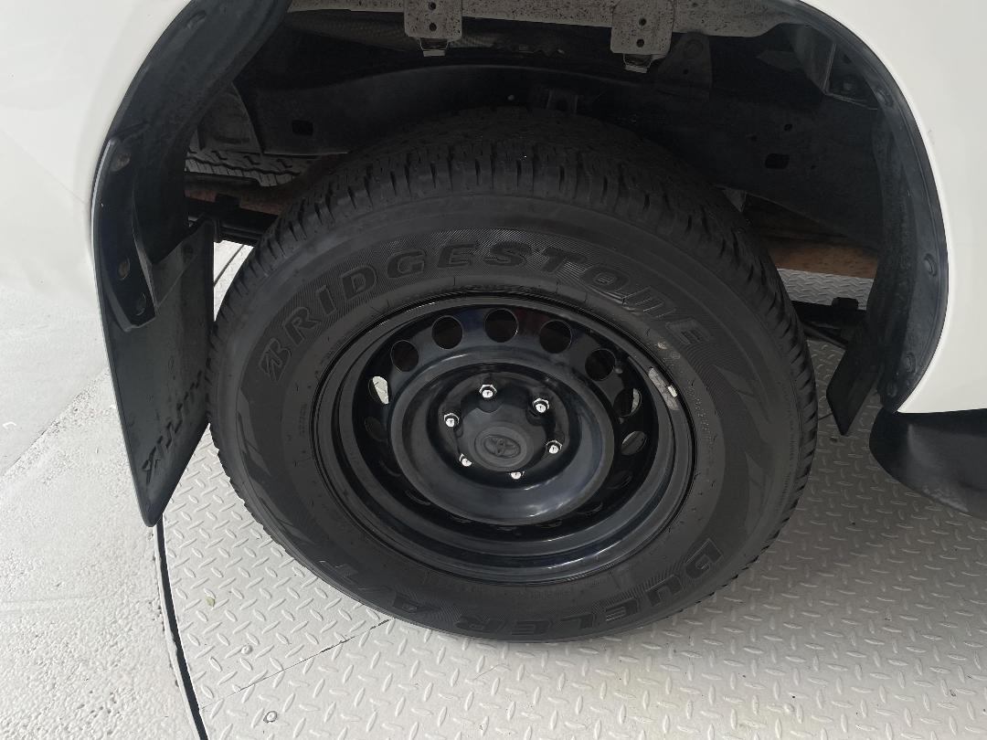 Photo '12' of Toyota Hilux Photo '12' of Toyota Hilux