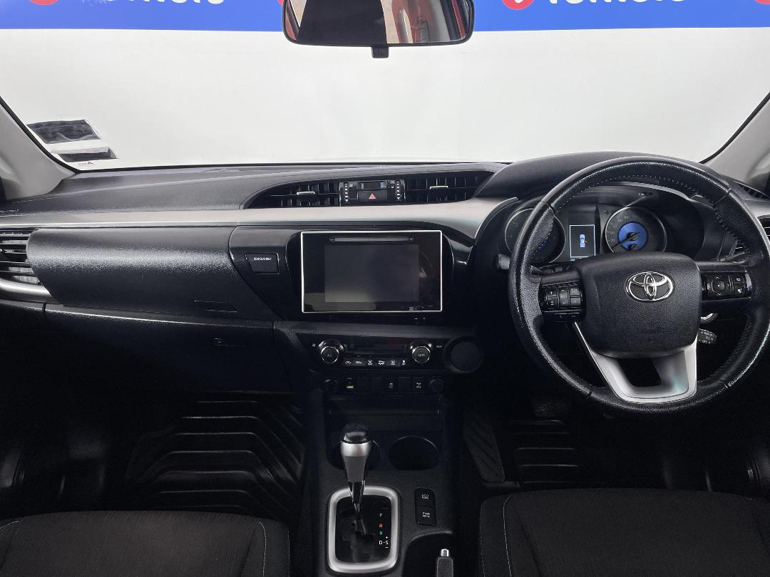 Photo '17' of Toyota Hilux Photo '17' of Toyota Hilux