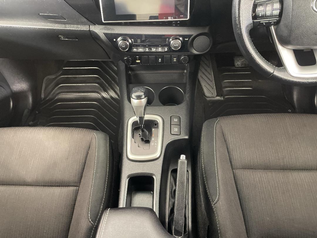 Photo '18' of Toyota Hilux Photo '18' of Toyota Hilux