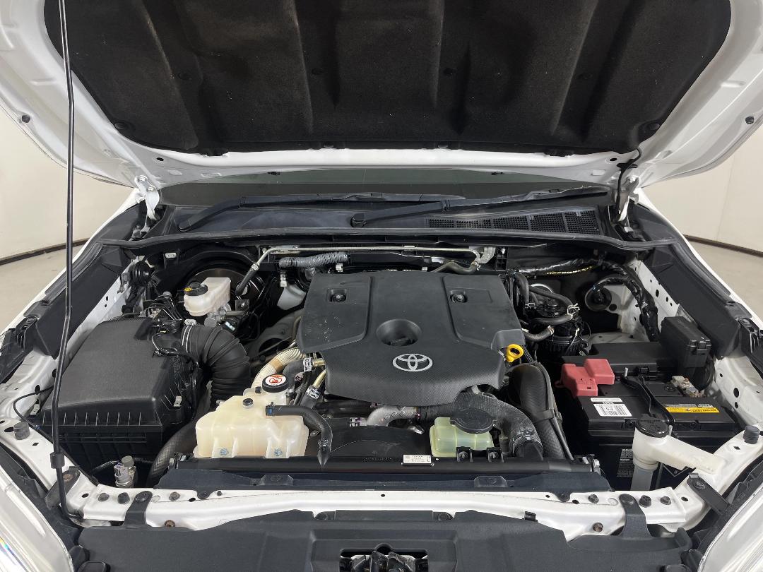 Photo '13' of Toyota Hilux