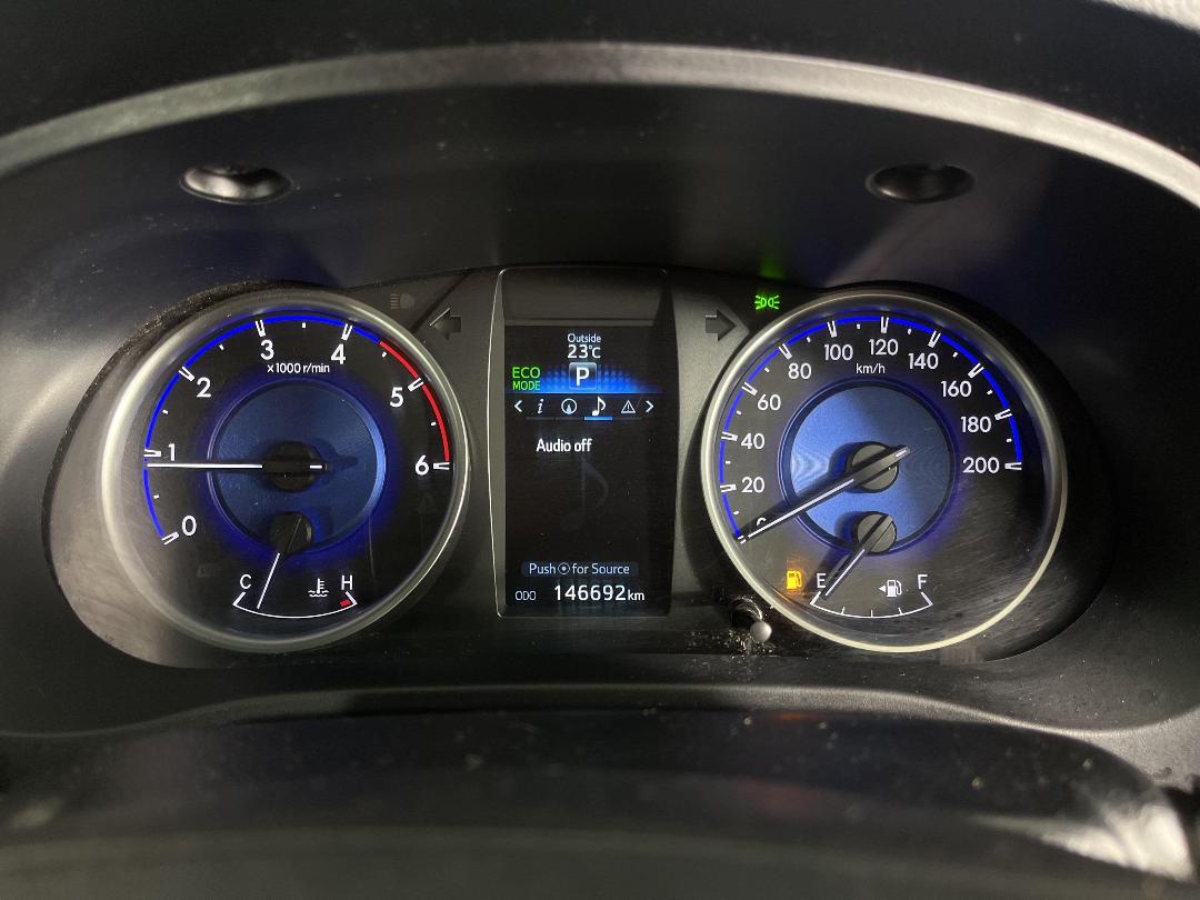 Photo '21' of Toyota Hilux