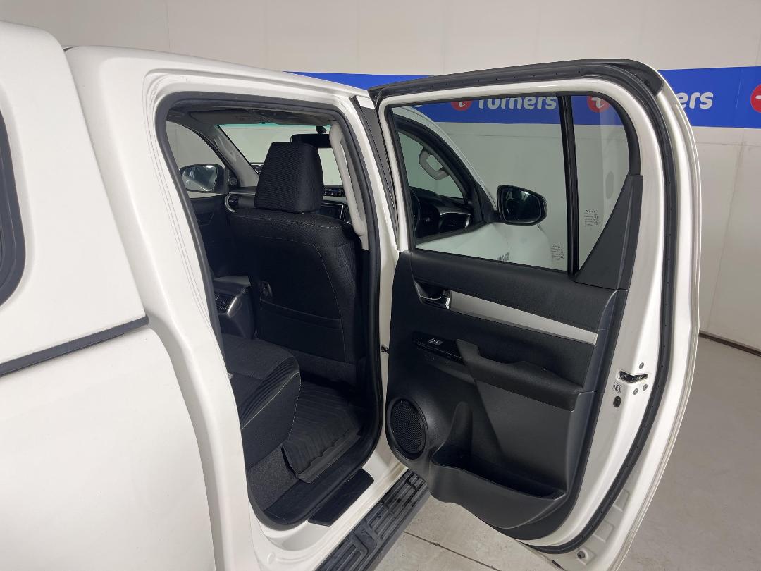 Photo '19' of Toyota Hilux