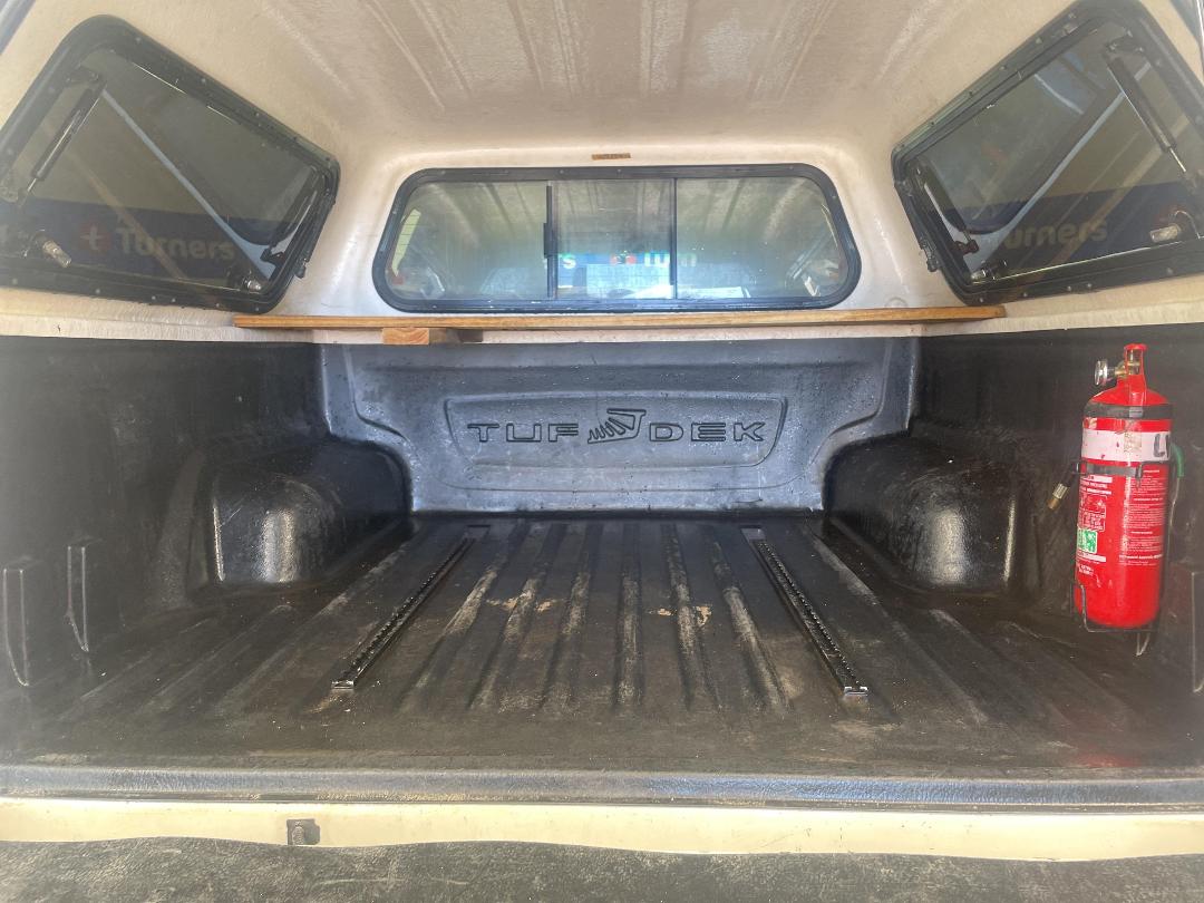 Photo '14' of Toyota Hilux