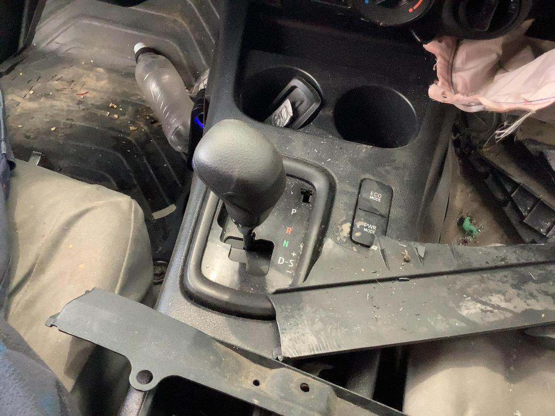 Photo '16' of Toyota Hilux SR TD DC