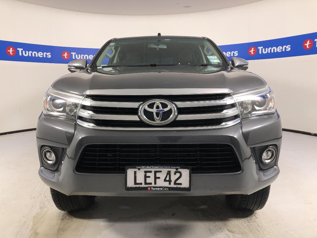 Photo '2' of Toyota Hilux