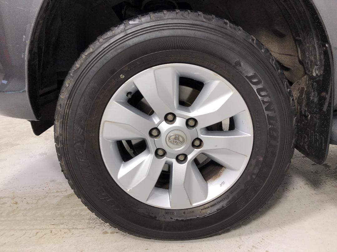 Photo '10' of Toyota Hilux