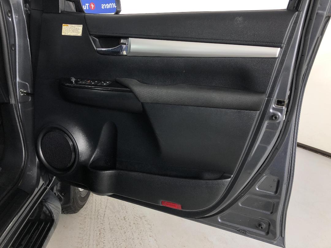 Photo '15' of Toyota Hilux