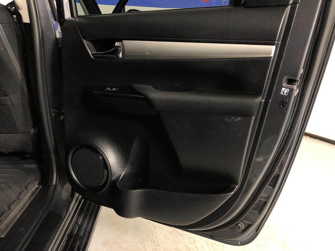 Photo '19' of Toyota Hilux