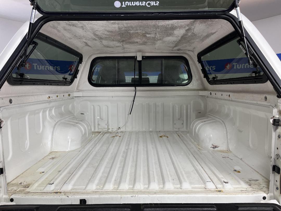 Photo '14' of Toyota Hilux