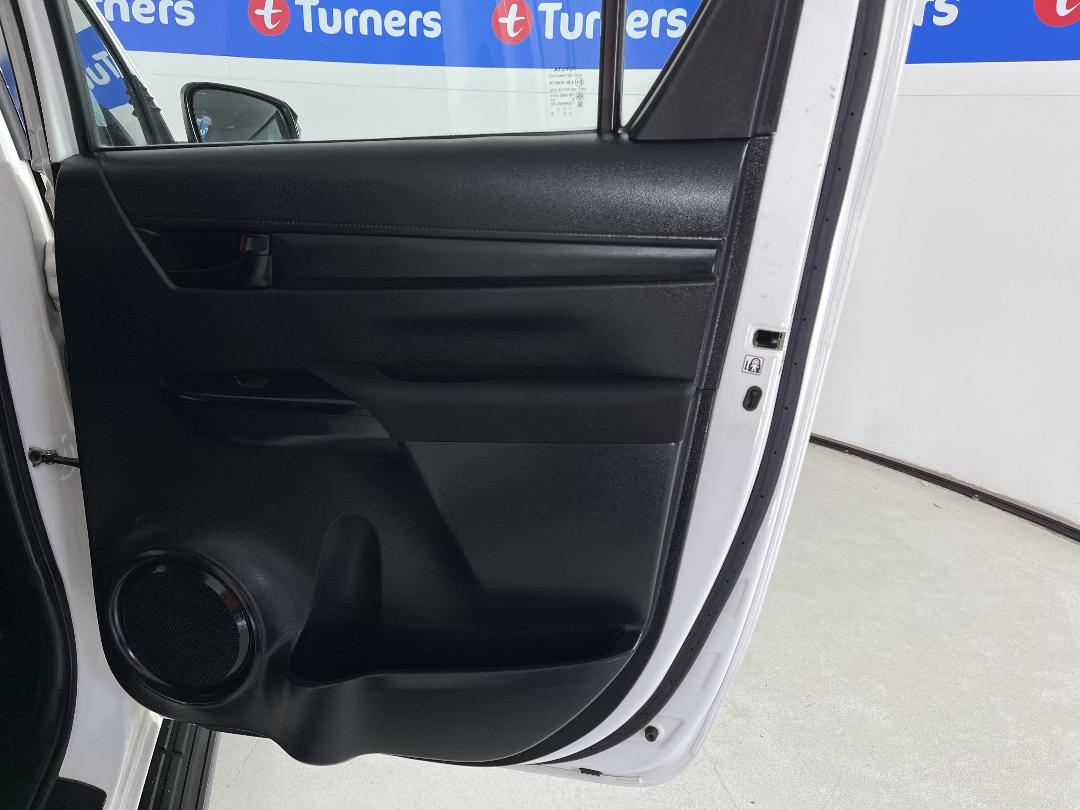 Photo '19' of Toyota Hilux