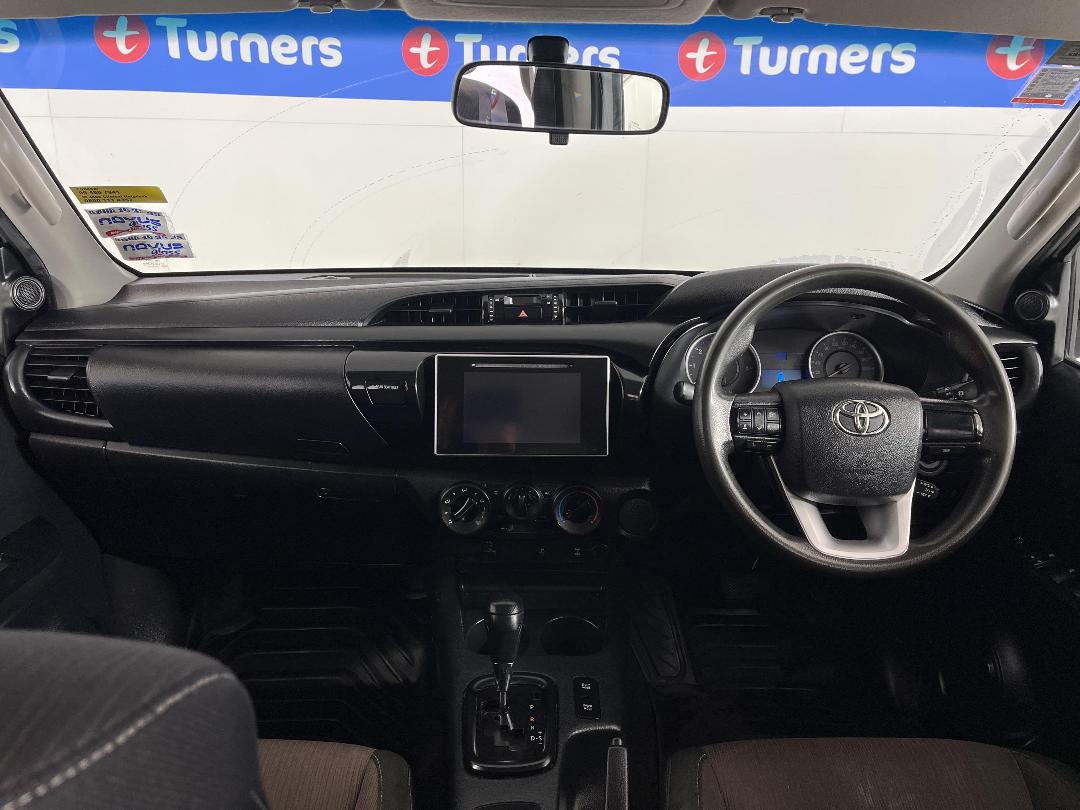 Photo '17' of Toyota Hilux