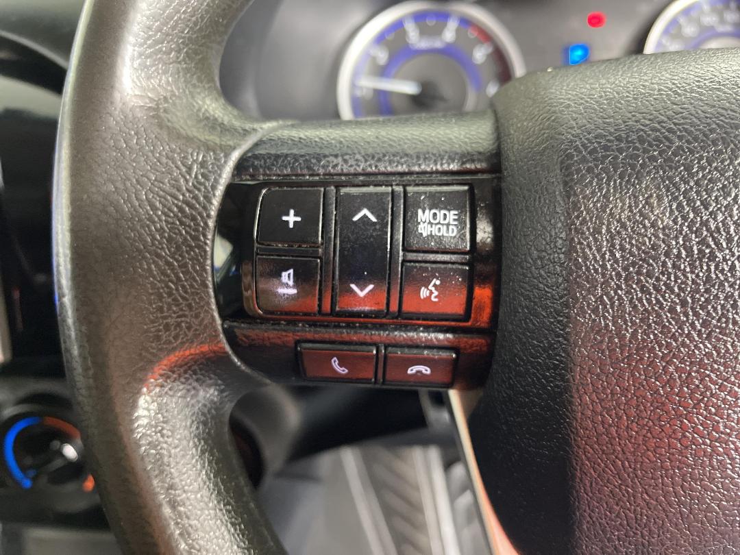 Photo '24' of Toyota Hilux