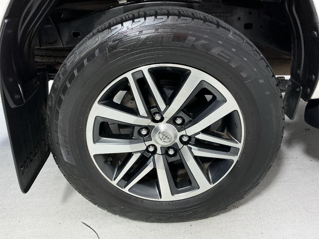 Photo '12' of Toyota Hilux Photo '12' of Toyota Hilux