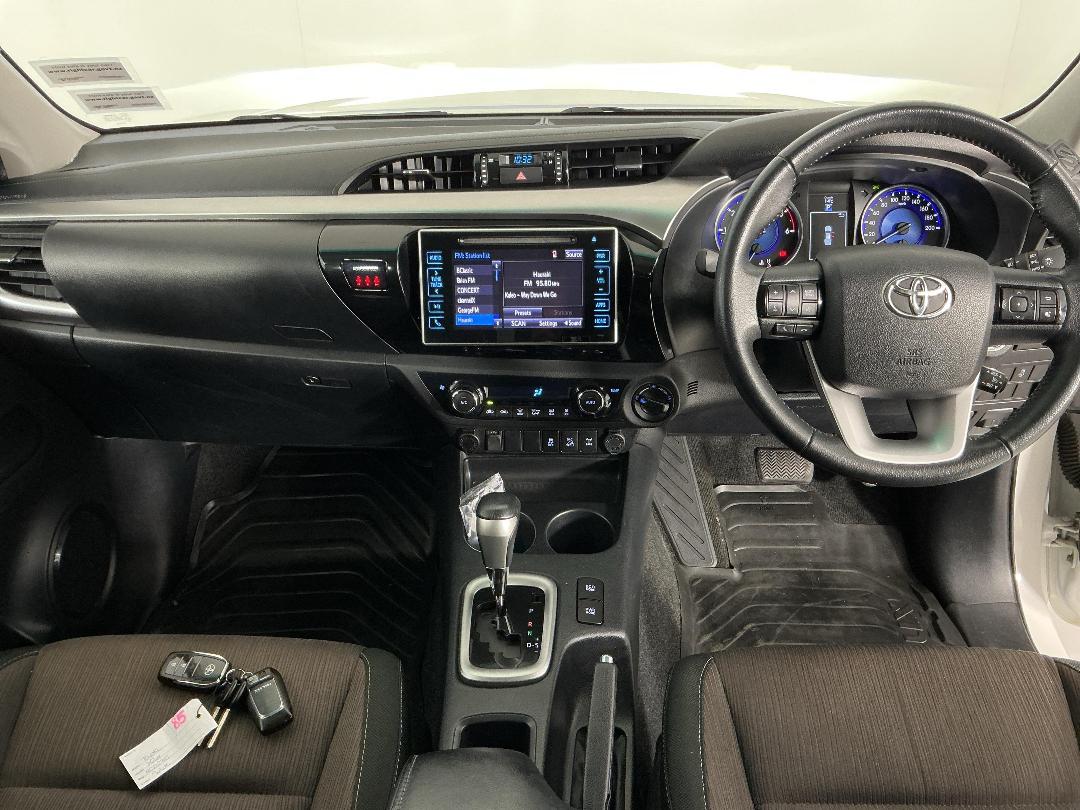 Photo '17' of Toyota Hilux Photo '17' of Toyota Hilux