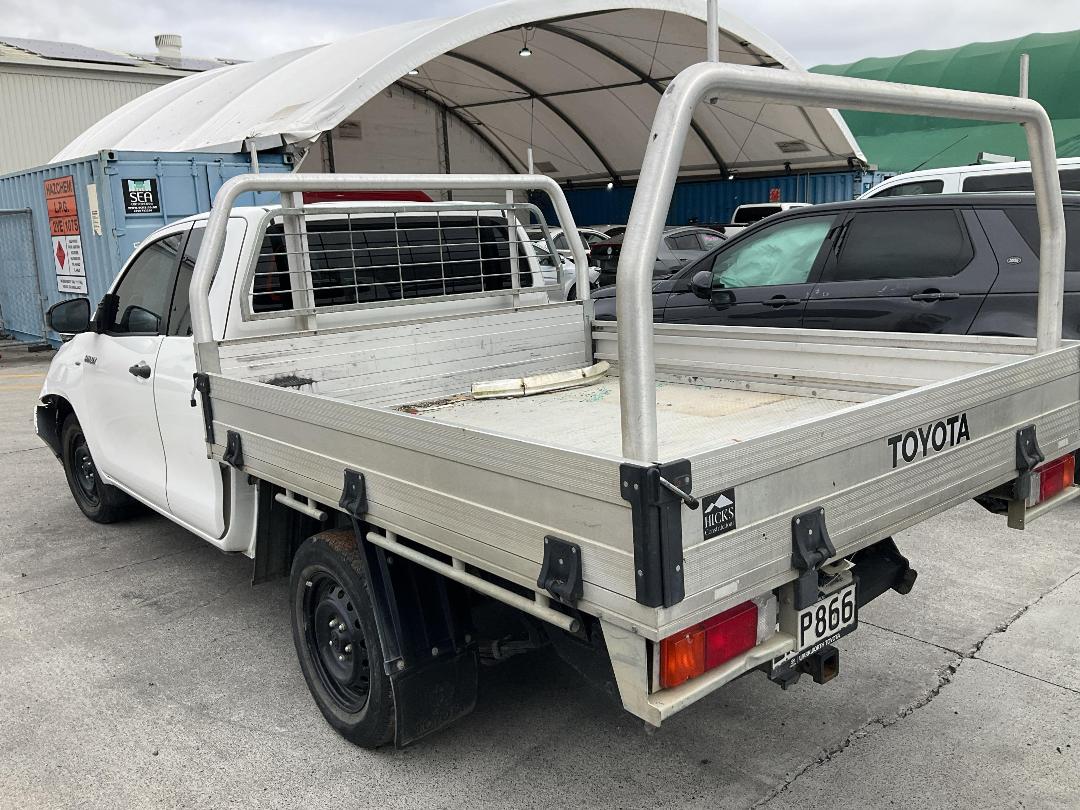 Photo '4' of Toyota Hilux S TD EC
