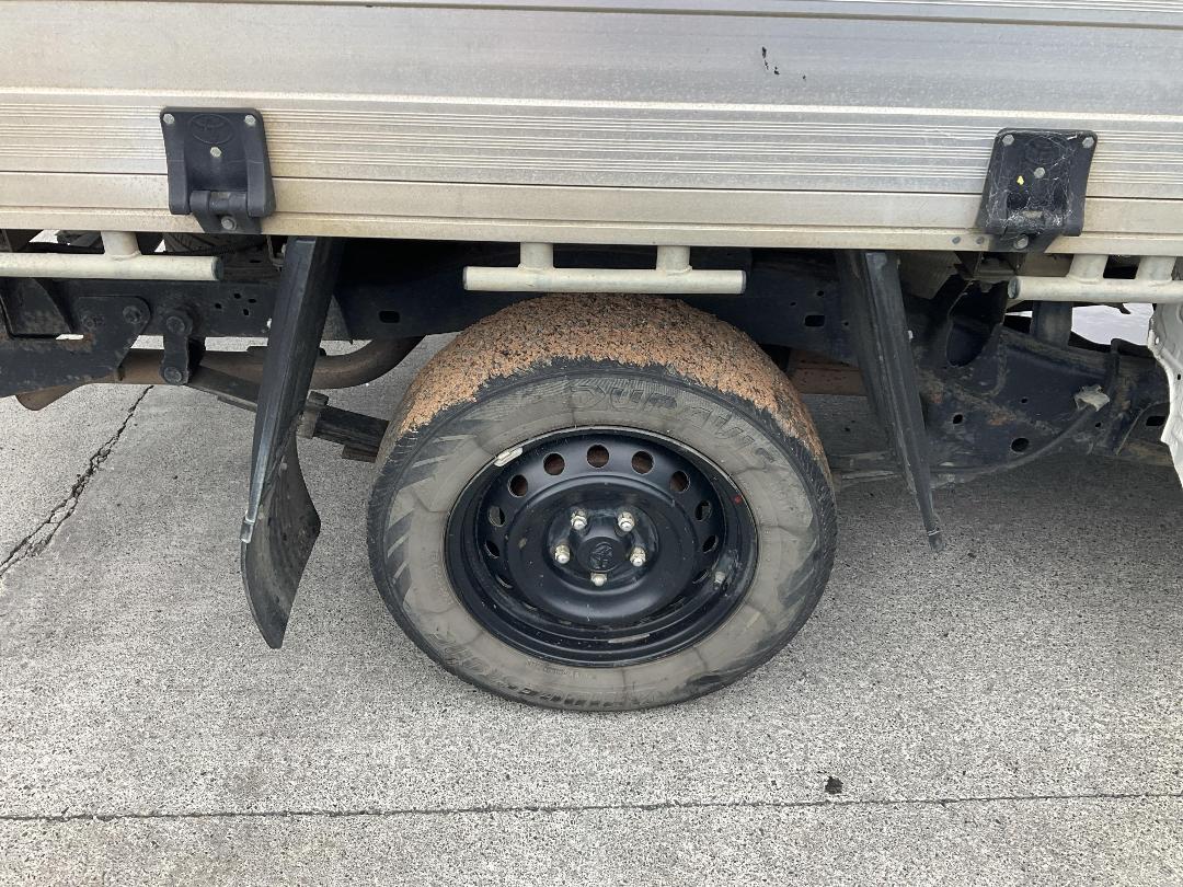 Photo '17' of Toyota Hilux S TD EC