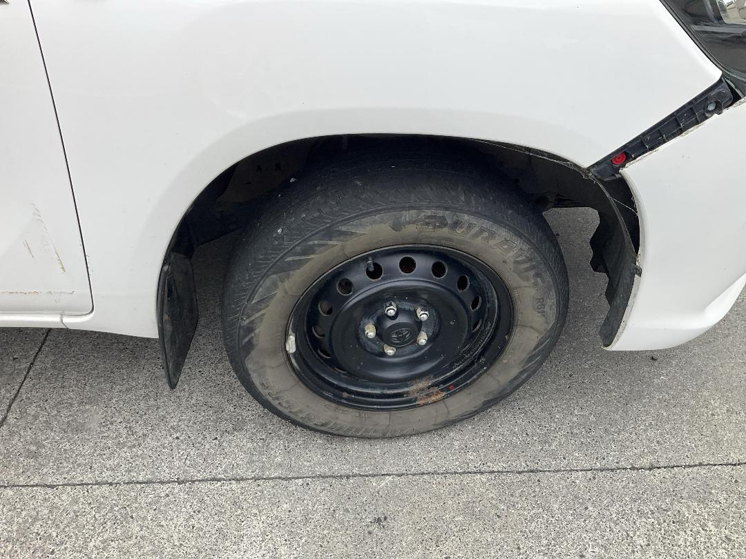 Photo '18' of Toyota Hilux S TD EC