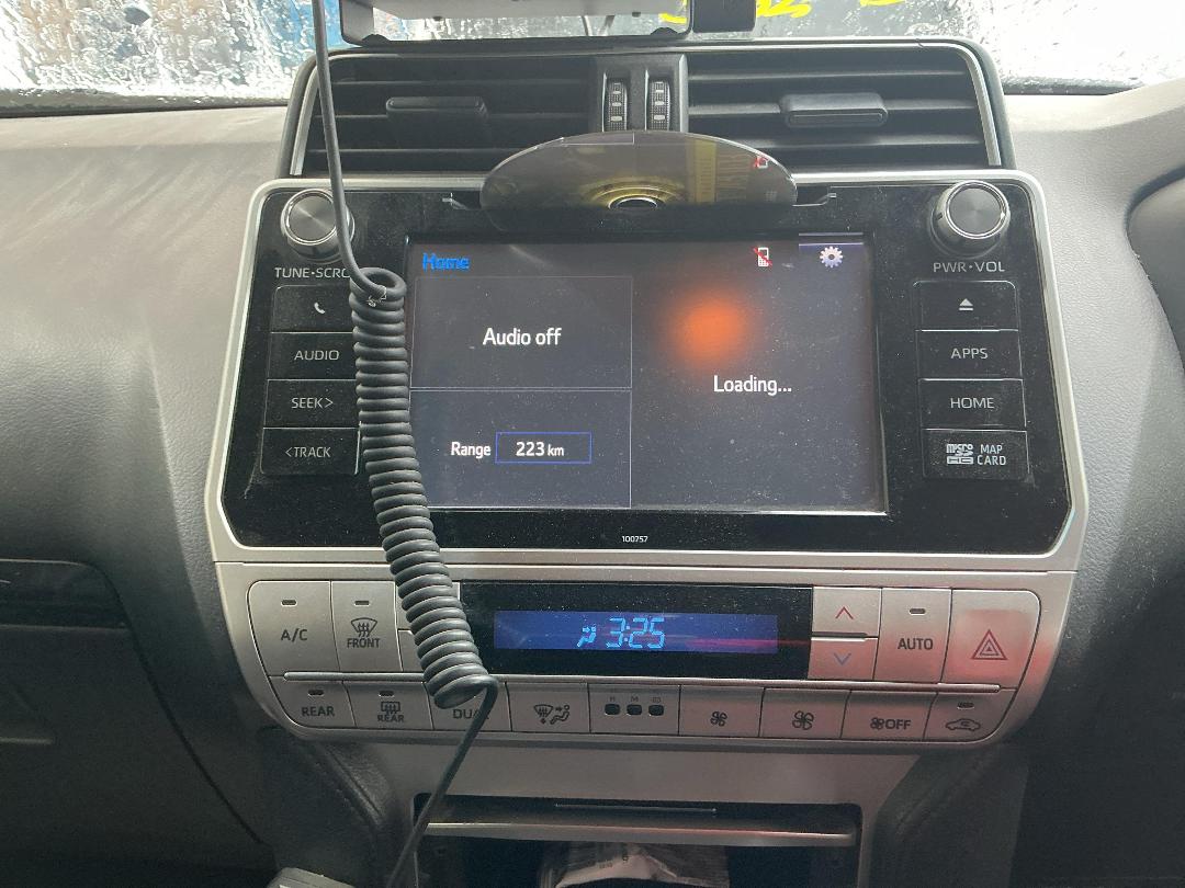 Photo '9' of Toyota Landcruiser Prado GX Photo '9' of Toyota Landcruiser Prado GX