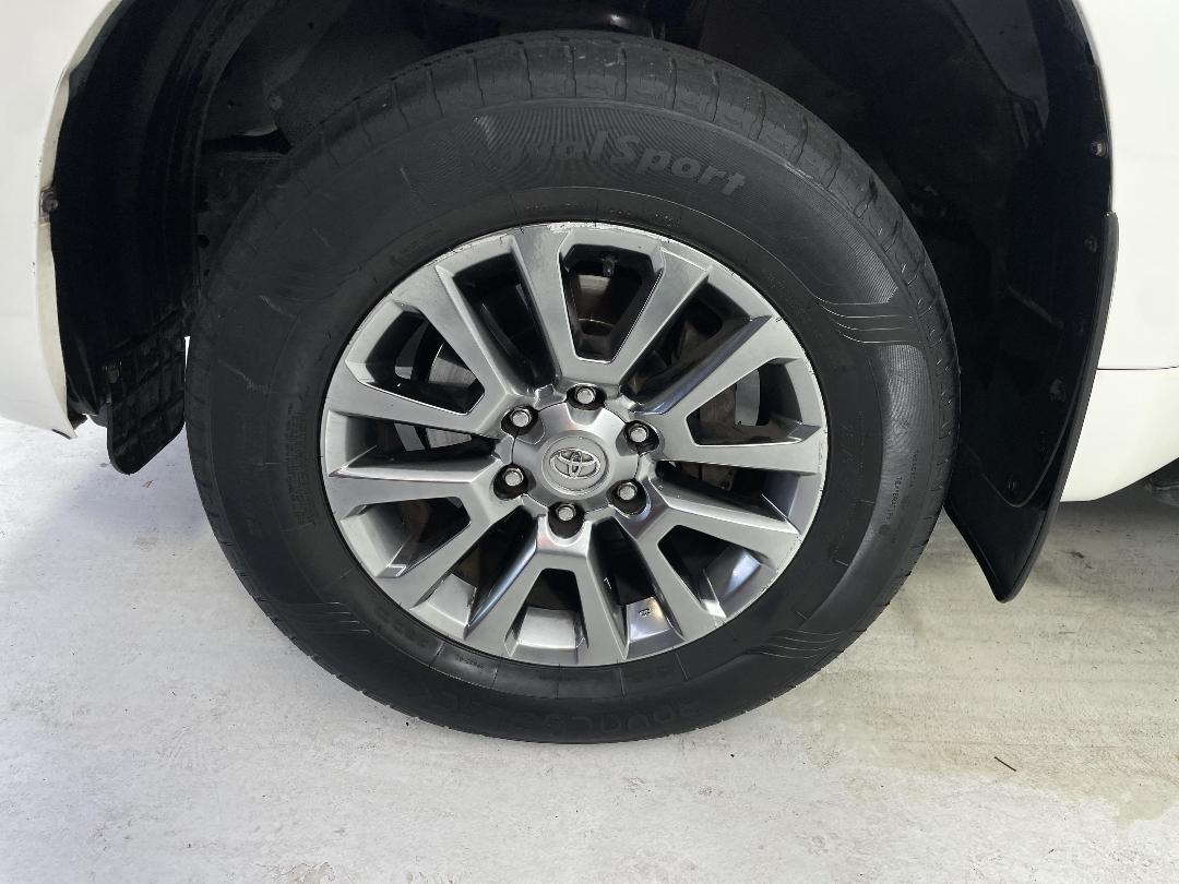 Photo '10' of Toyota Landcruiser Prado