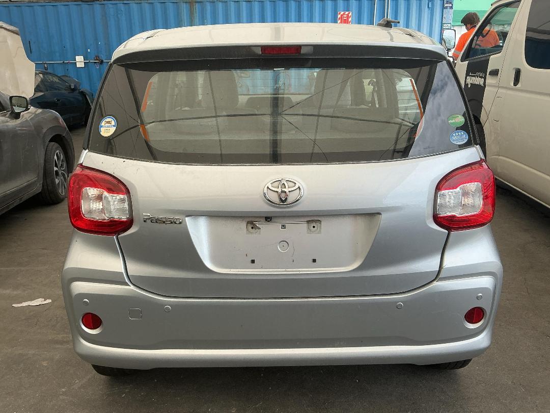 Photo '11' of Toyota Passo