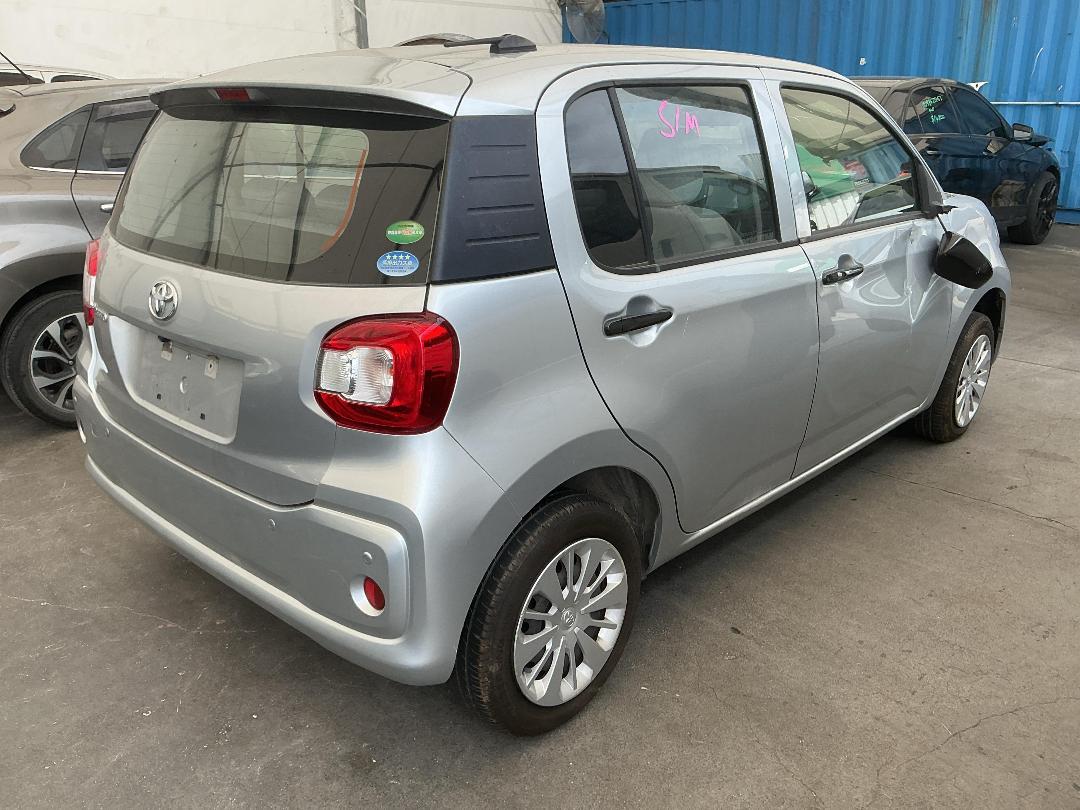 Photo '13' of Toyota Passo