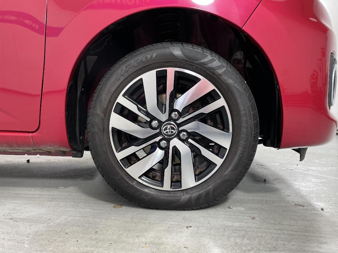 Photo '9' of Toyota Passo