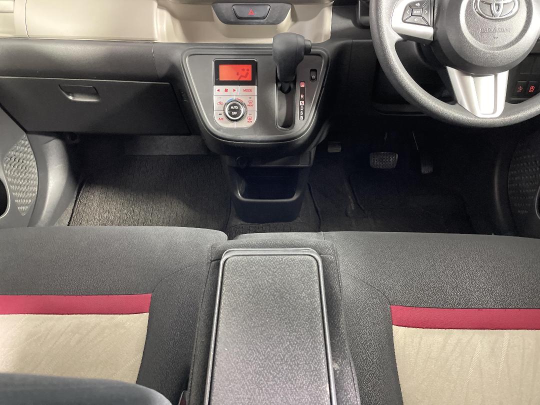 Photo '18' of Toyota Passo