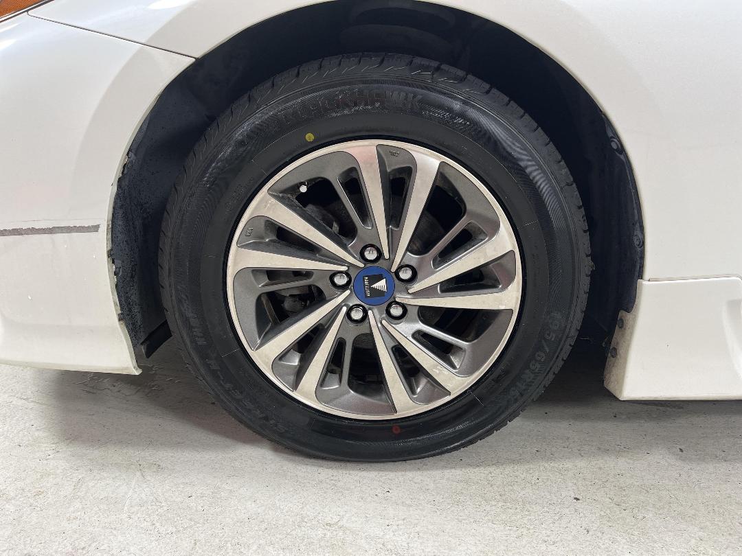 Photo '10' of Toyota Prius Photo '10' of Toyota Prius