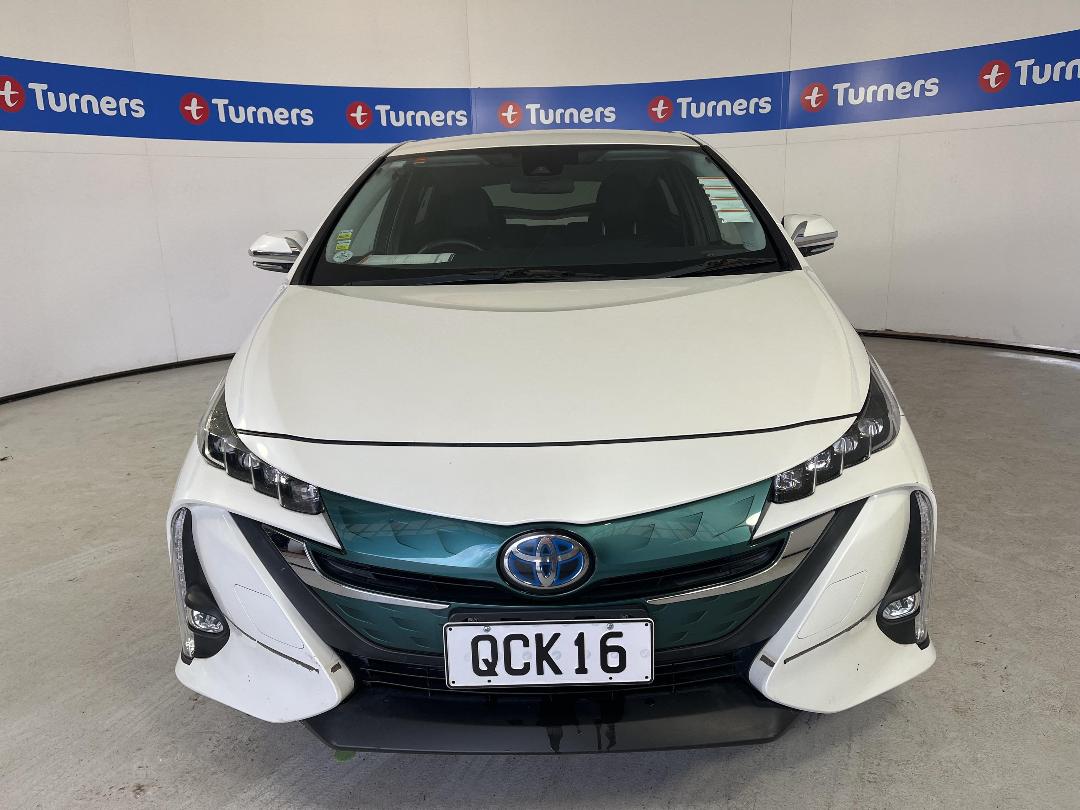 Photo '2' of Toyota Prius Photo '2' of Toyota Prius