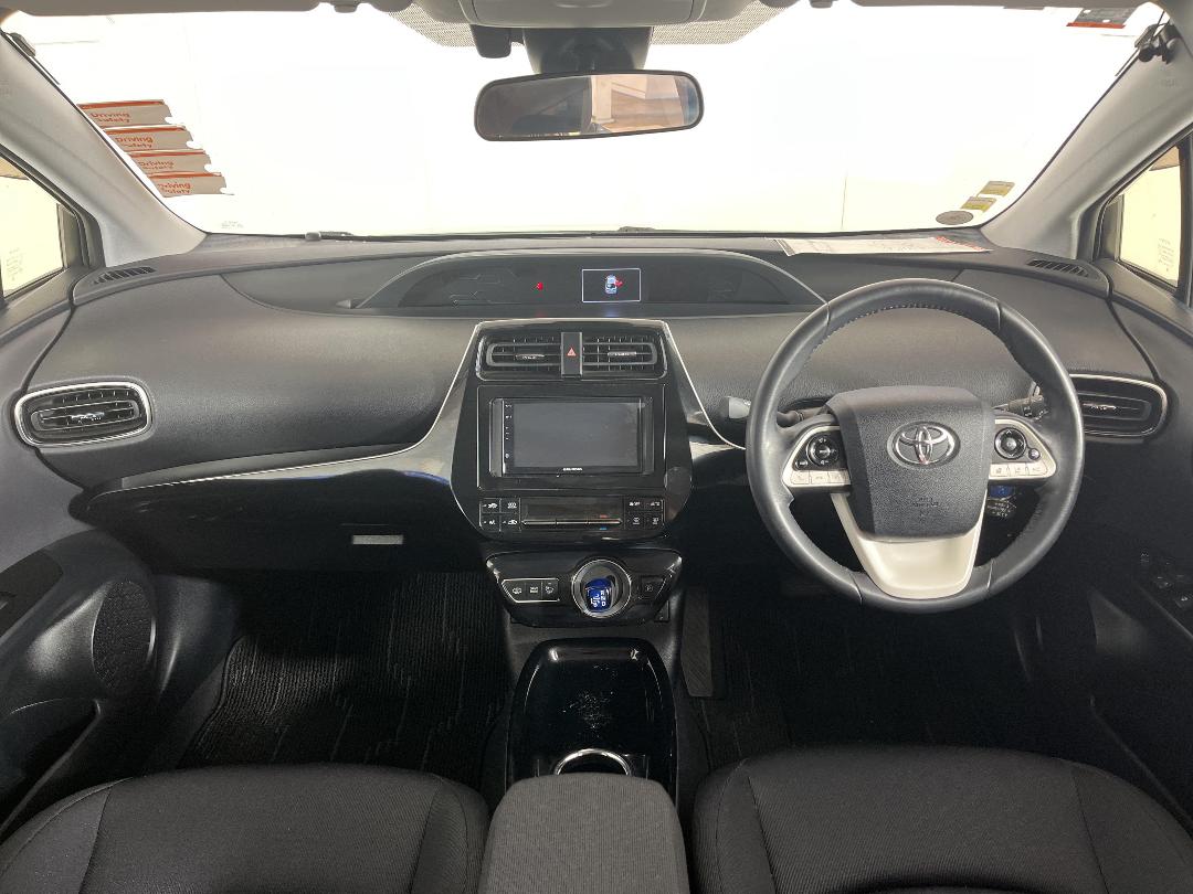 Photo '17' of Toyota Prius Photo '17' of Toyota Prius