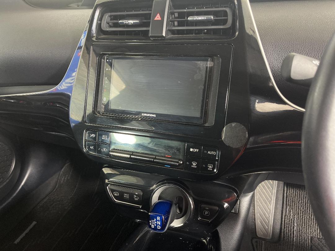 Photo '18' of Toyota Prius Photo '18' of Toyota Prius