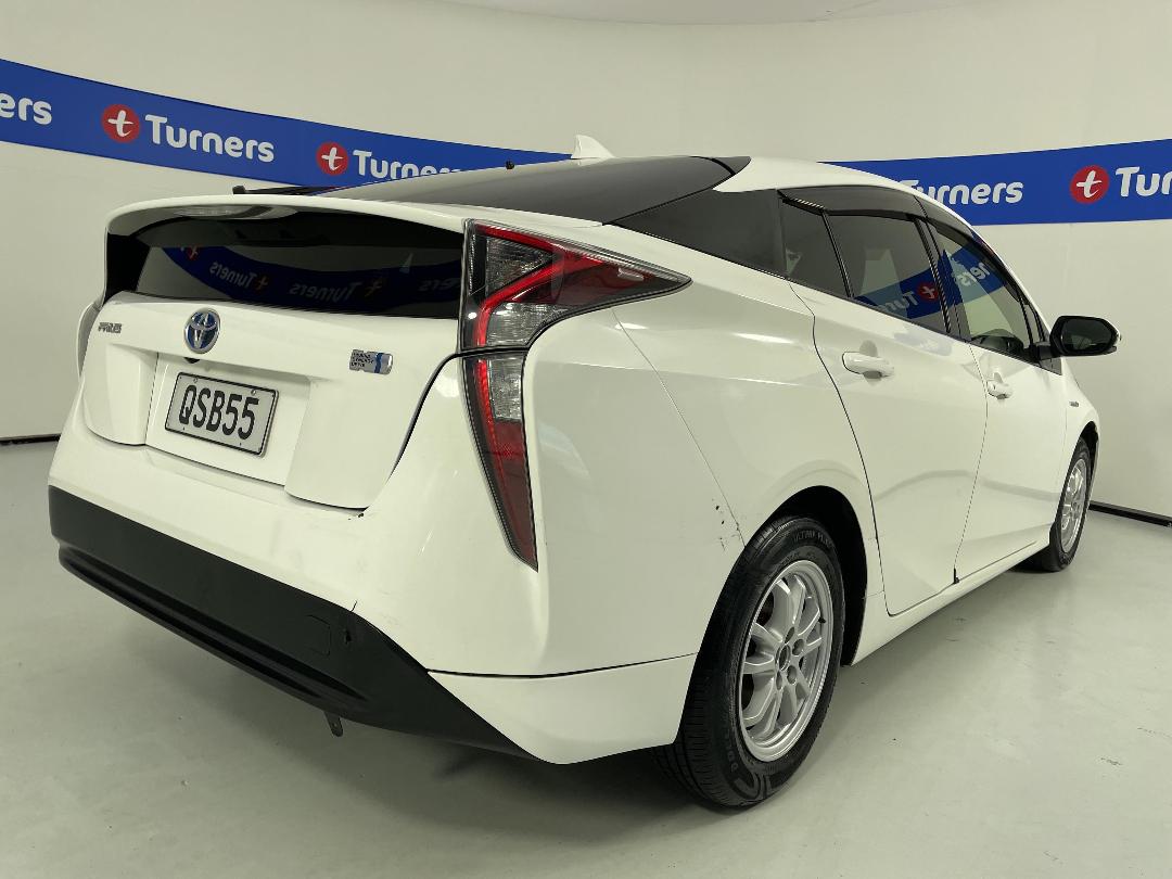 Photo '7' of Toyota Prius Photo '7' of Toyota Prius