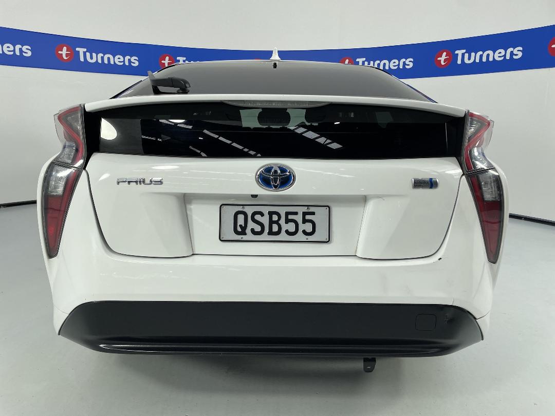 Photo '6' of Toyota Prius Photo '6' of Toyota Prius