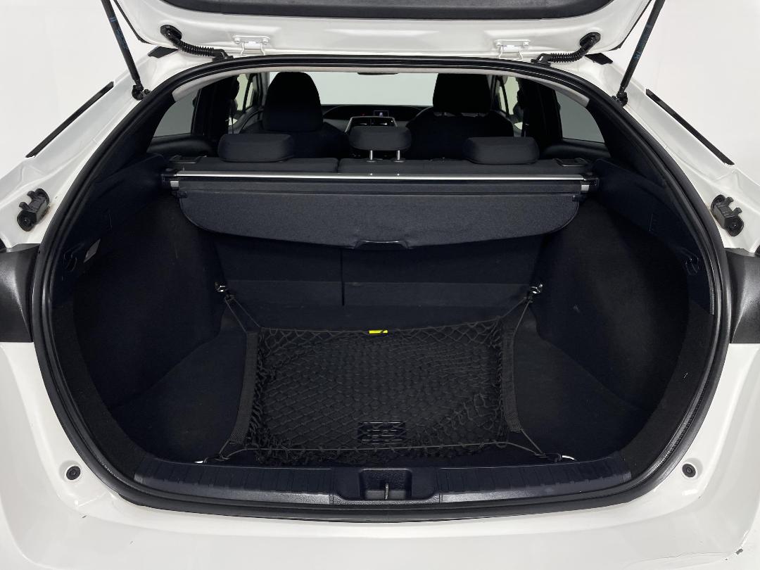 Photo '14' of Toyota Prius Photo '14' of Toyota Prius