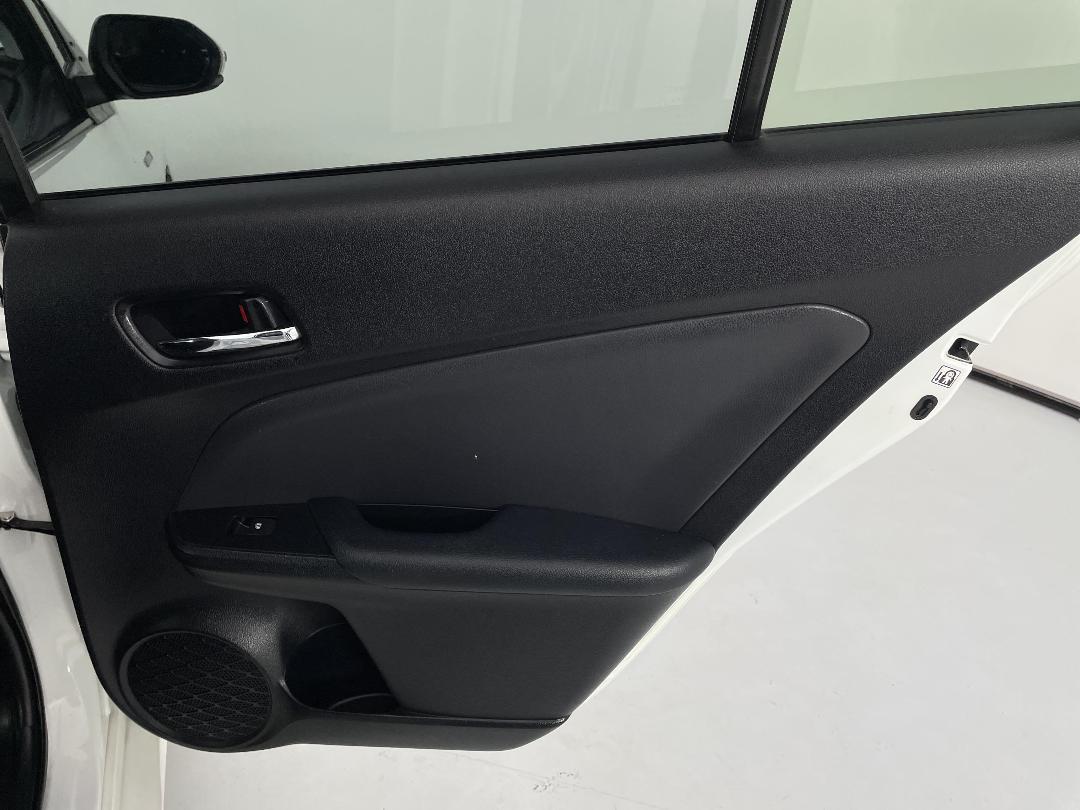 Photo '19' of Toyota Prius Photo '19' of Toyota Prius