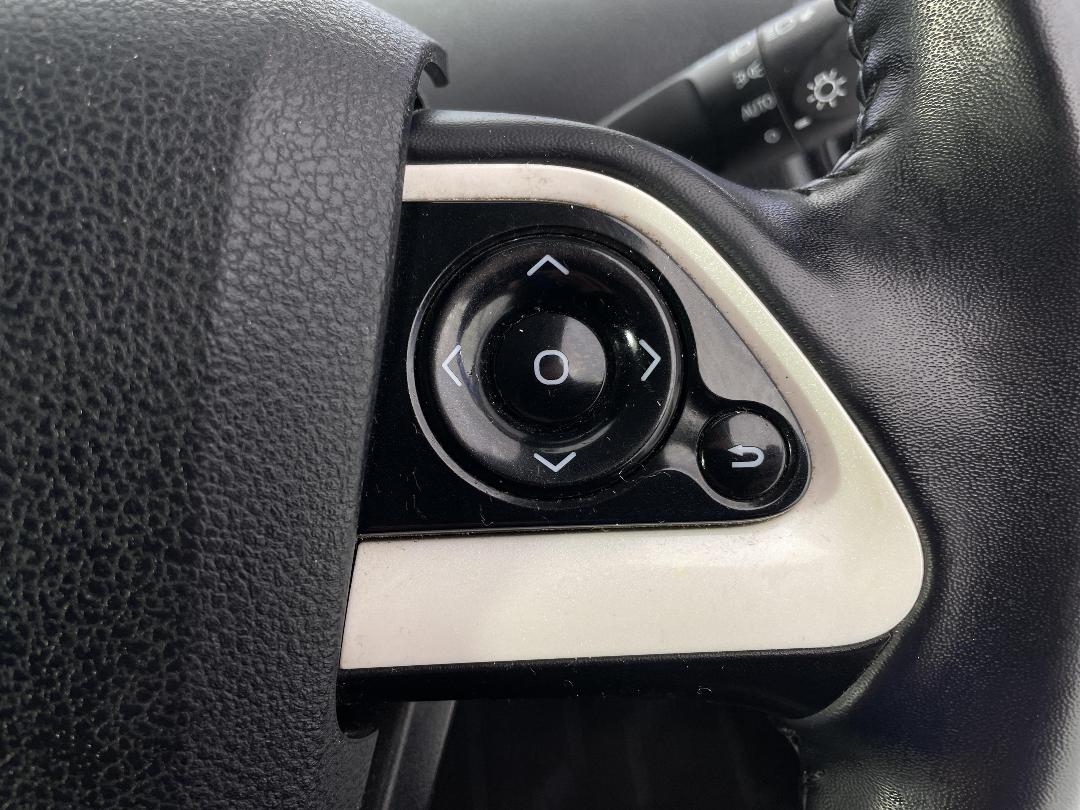 Photo '24' of Toyota Prius Photo '24' of Toyota Prius