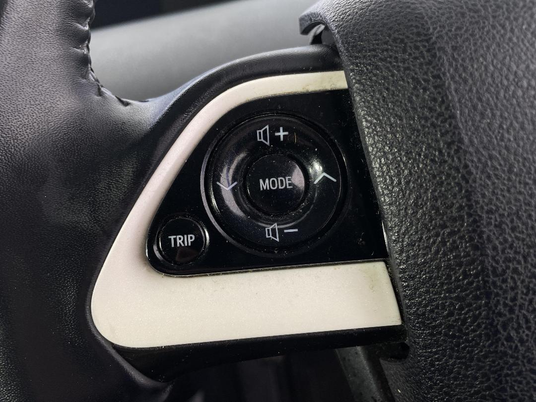 Photo '25' of Toyota Prius Photo '25' of Toyota Prius