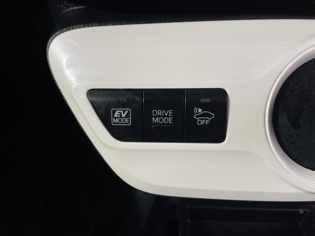 Photo '26' of Toyota Prius Photo '26' of Toyota Prius