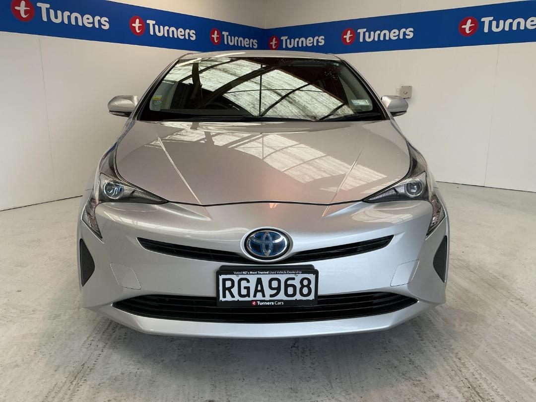 Photo '2' of Toyota Prius