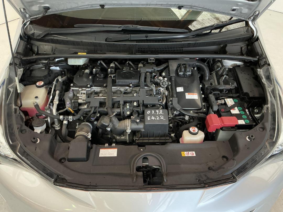 Photo '13' of Toyota Prius