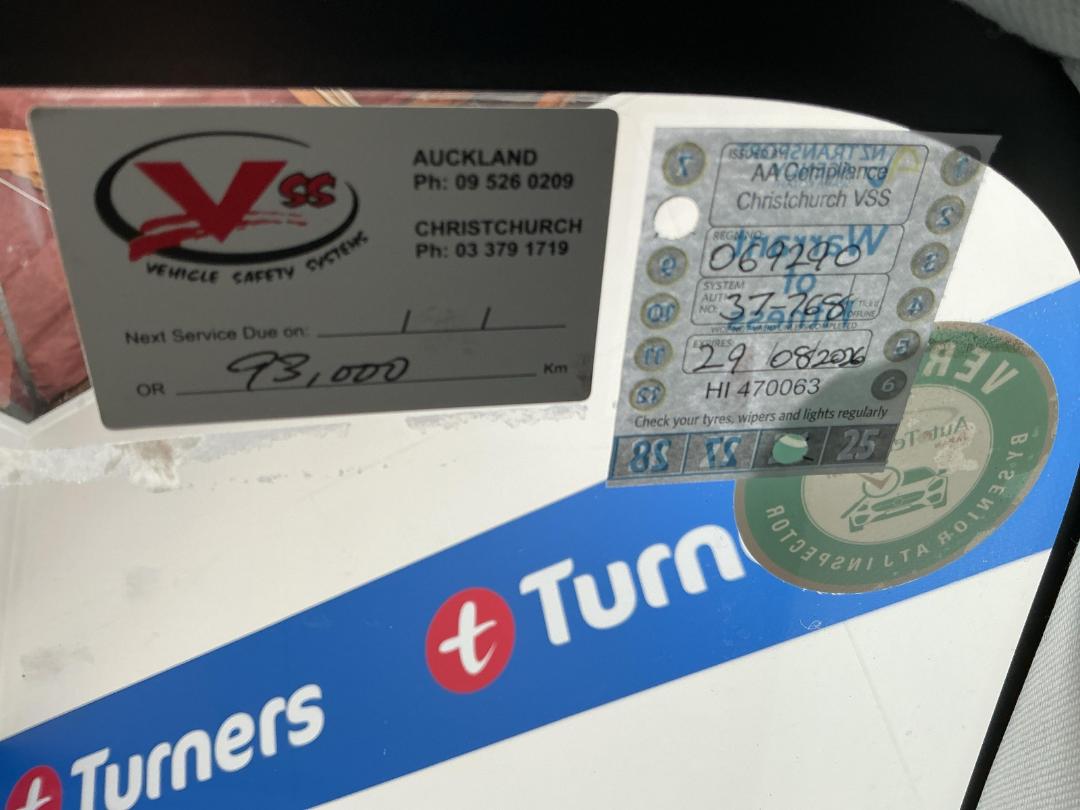 Photo '25' of Toyota Prius