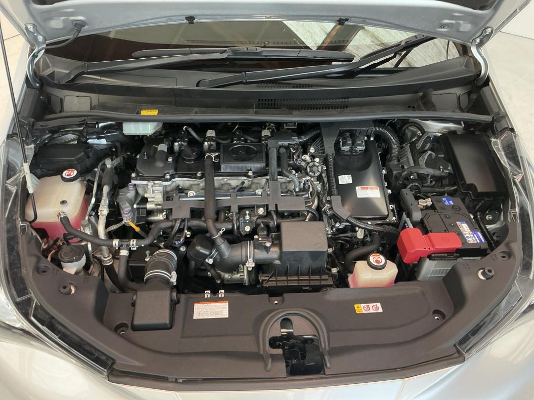 Photo '13' of Toyota Prius