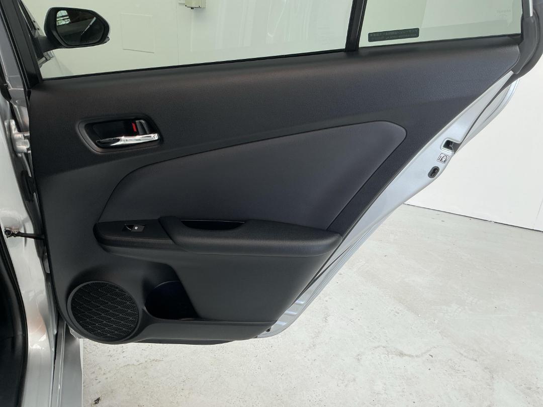 Photo '19' of Toyota Prius